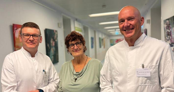 Die Ärzte und die Patientin.